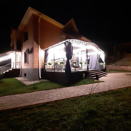 Cryptohotel.Club อัลมาตี ภายนอก รูปภาพ