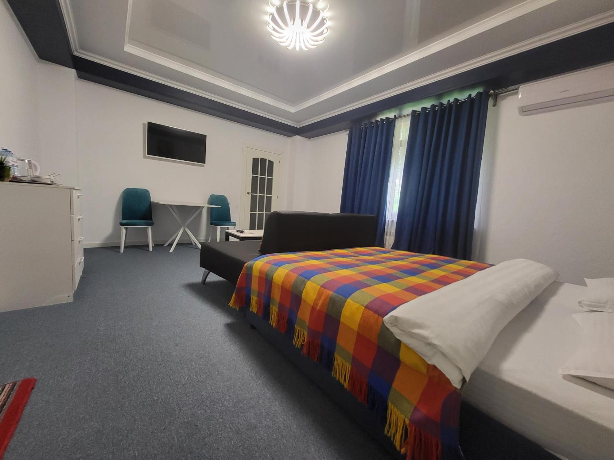 Cryptohotel.Club อัลมาตี ภายนอก รูปภาพ