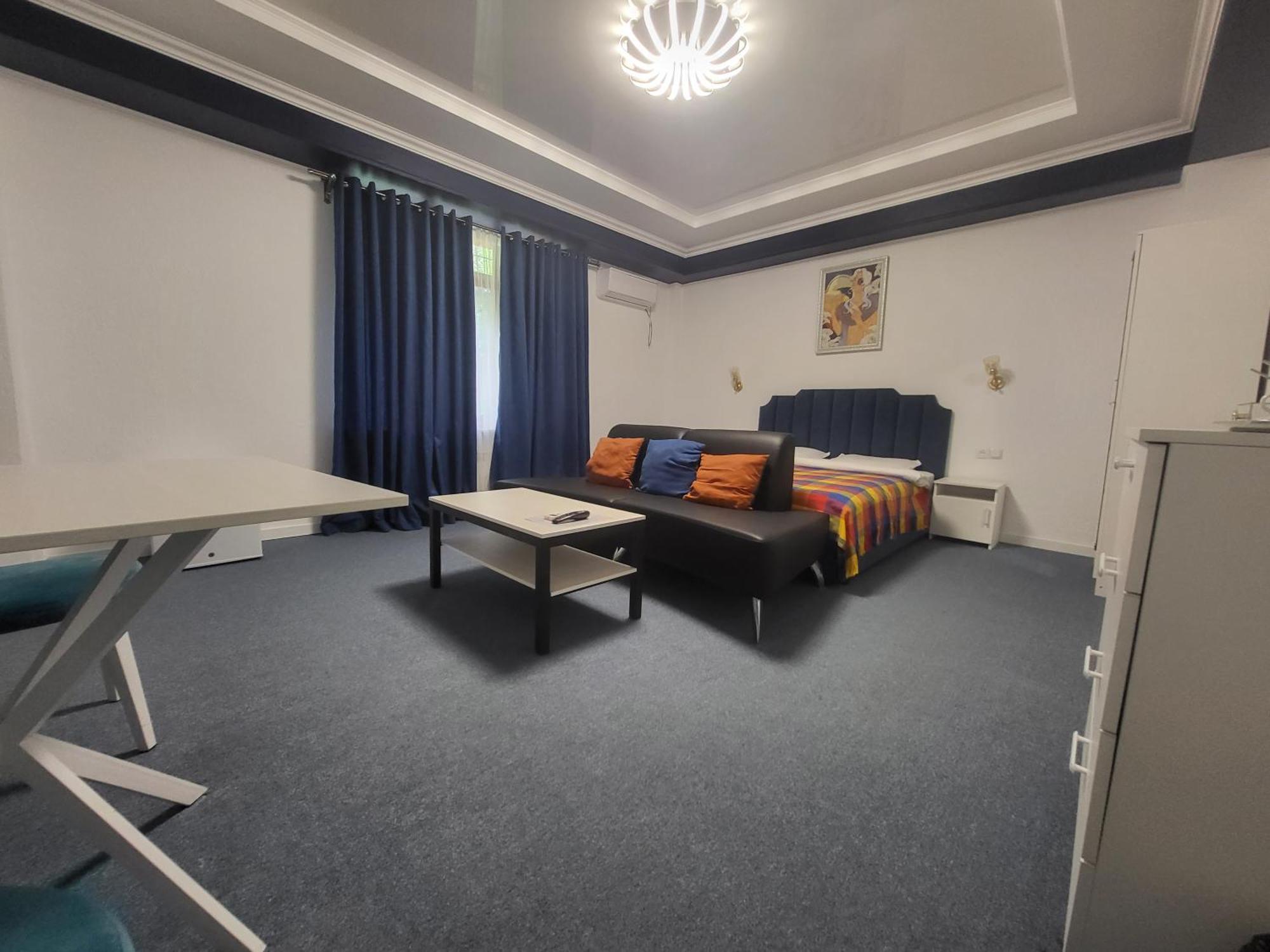 Cryptohotel.Club อัลมาตี ภายนอก รูปภาพ
