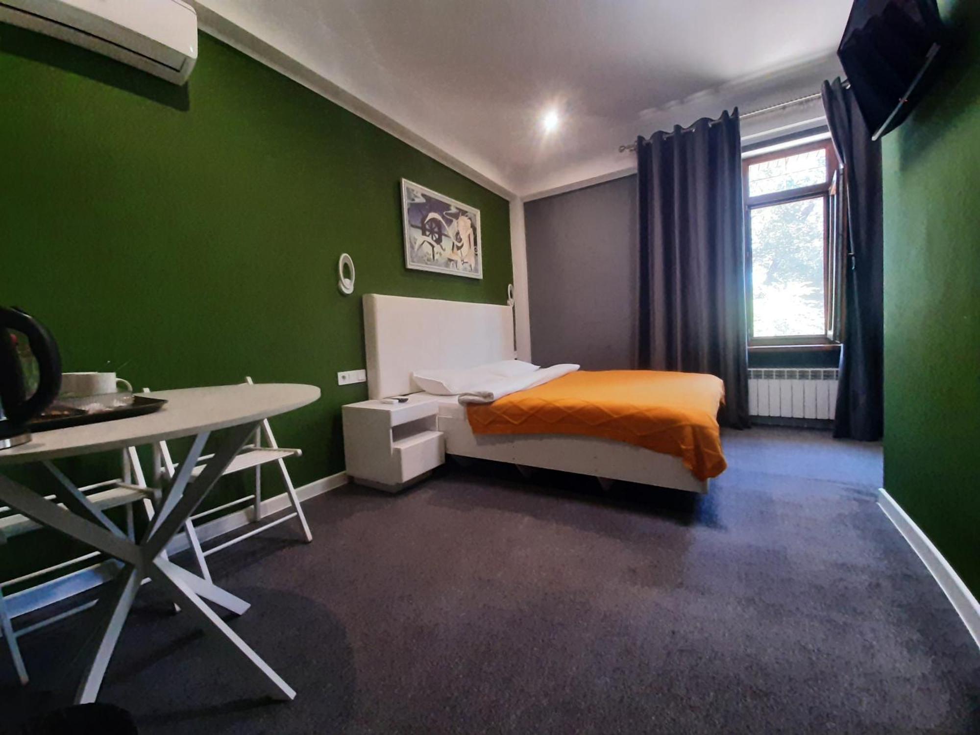 Cryptohotel.Club อัลมาตี ภายนอก รูปภาพ